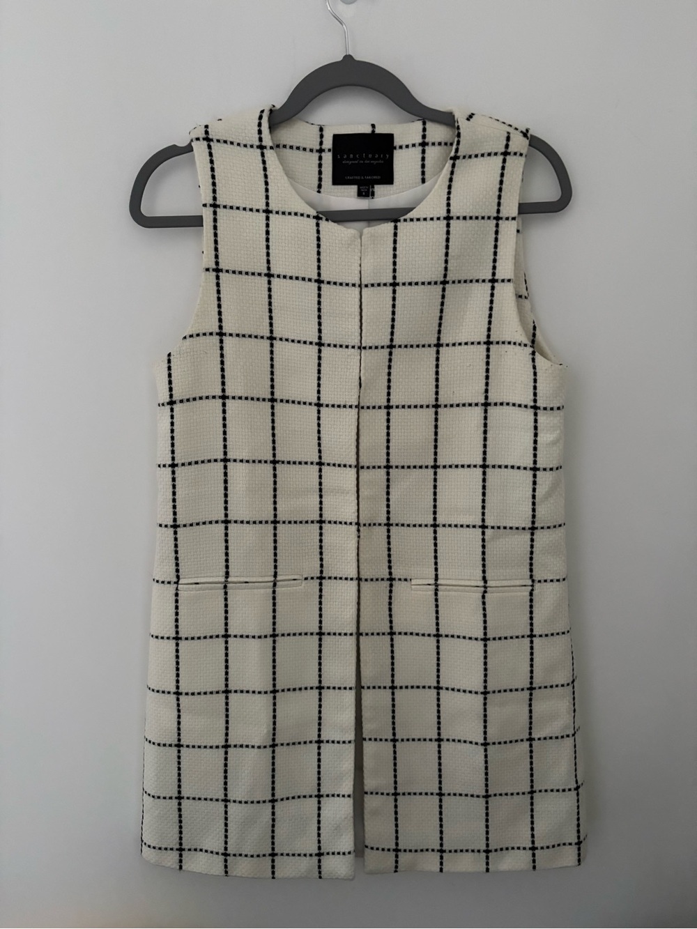 Sanctuary tweed sleevless long window pane vest size small cream/ black color